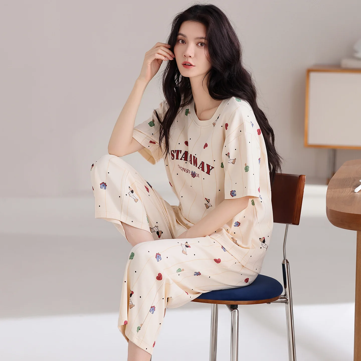 Calf Pant Short Sleeves Cotton Pajamas set for Summer Women's Breathable and Comfortable Nightwear Female Young Girl Loungewear
Calf Pant Short Sleeves Cotton Pajamas set for Summer Women's Breathable and Comfortable Nightwear Female Young Girl Loungewear
