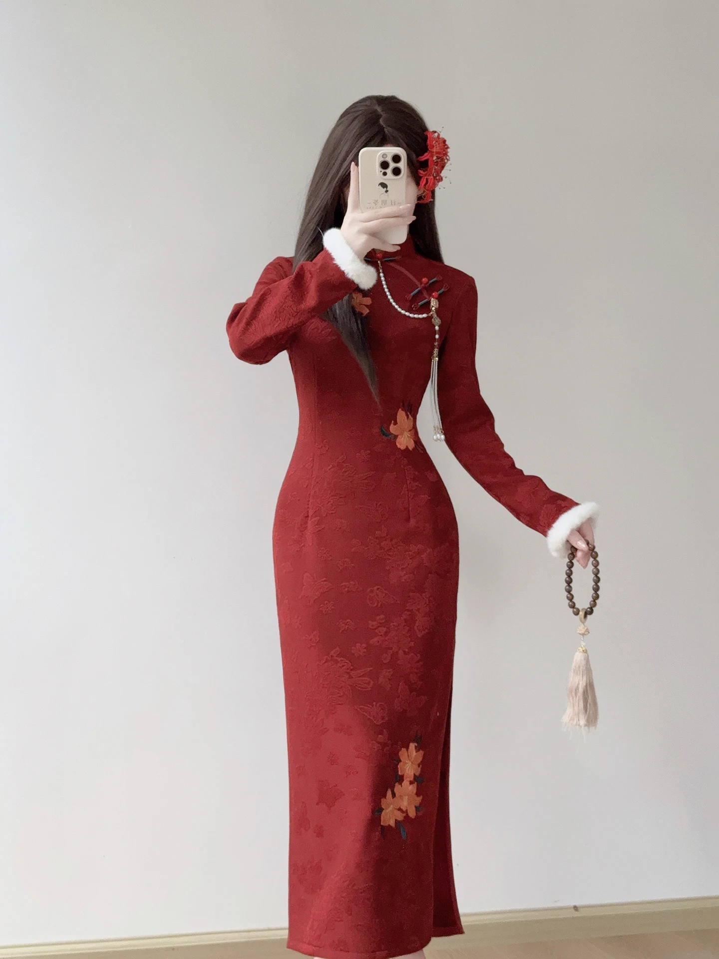 Новое китайское платье-танчун для женщин, красное, утепленное, зимнее, для свадебного подарка, элегантное, с длинным рукавом
Новое китайское платье-танчун для женщин, красное, утепленное, зимнее, для свадебного подарка, элегантное, с длинным рукавом