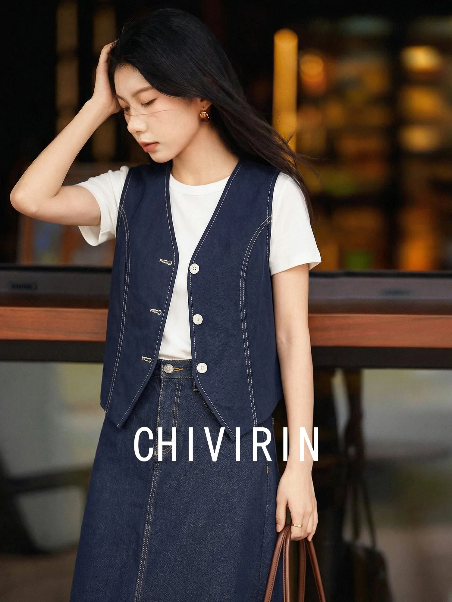 Spring Commuter Sle Blue V-Ne ort Sve Denim Vest Women's Faionable Versatile Cotton Jaet Chinese Brand Chivirin
Spring Commuter Sle Blue V-Ne ort Sve Denim Vest Women's Faionable Versatile Cotton Jaet Chinese Brand Chivirin