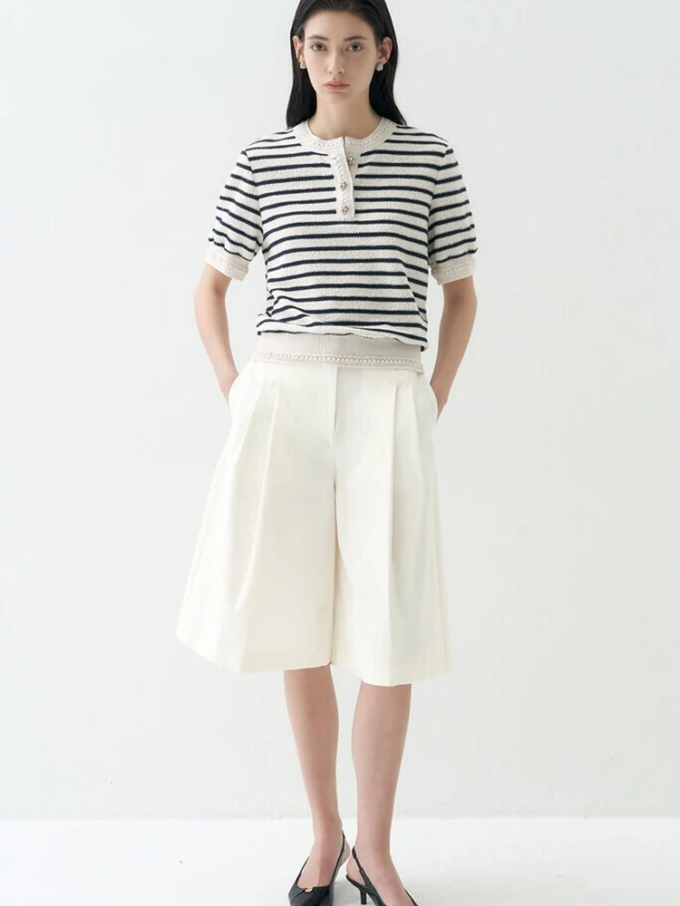 Summer 2026 New Korean Style Casual High Waist Wide Leg Short Pants Loose Fit Versatile Comfortable Cotton Ladies Casual Trou...
Summer 2026 New Korean Style Casual High Waist Wide Leg Short Pants Loose Fit Versatile Comfortable Cotton Ladies Casual Trou...