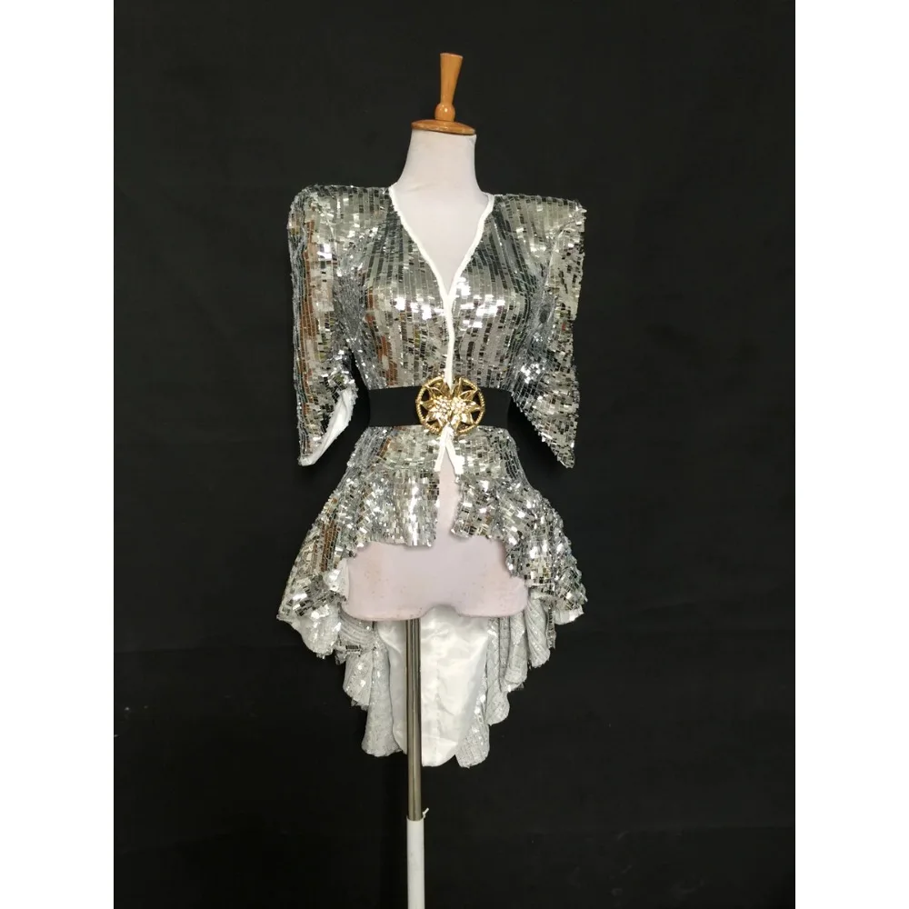 New Shiny Sequins Stage Costume for Women, Glitter Tailcoat with Shoulder Pads, Gala Performance Evening Wear Show Dance Costume
New Shiny Sequins Stage Costume for Women, Glitter Tailcoat with Shoulder Pads, Gala Performance Evening Wear Show Dance Costume