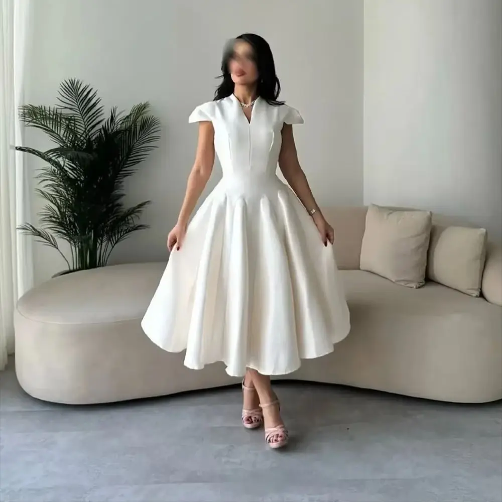 Простое атласное однотонное вечернее платье в Саудовской Аравии без рукавов чайной длины трапециевидной формы с открытой спиной вечернее платье подружки невесты по индивидуальному заказу
Простое атласное однотонное вечернее платье в Саудовской Аравии без рукавов чайной длины трапециевидной формы с открытой спиной вечернее платье подружки невесты по индивидуальному заказу