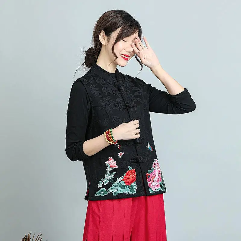 Chinese Traditional Hanfu Clothes Tang Suit Vest Women Embroidery Flower Sleeveless Hanfu Vest Cotton Linen Vest Coat Top P1
Chinese Traditional Hanfu Clothes Tang Suit Vest Women Embroidery Flower Sleeveless Hanfu Vest Cotton Linen Vest Coat Top P1