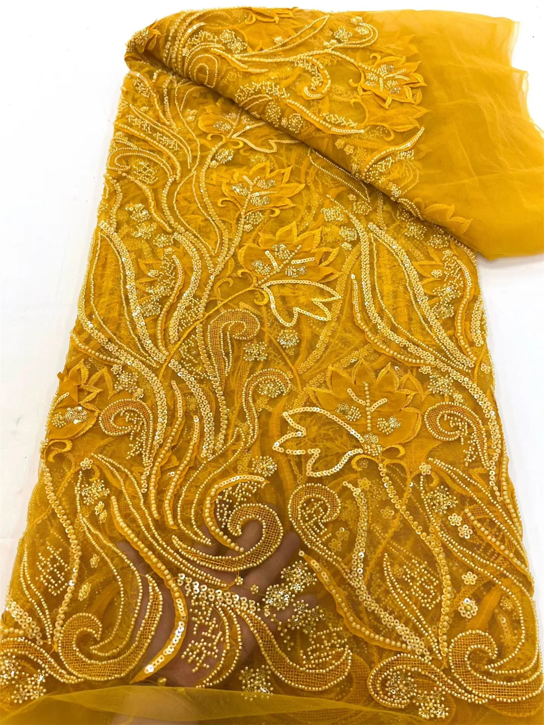 French Mesh Beaded Lace Fabric High Quality African Nigerian Heavy Net Groom Lace Fabric Sequins For Wedding Dress
French Mesh Beaded Lace Fabric High Quality African Nigerian Heavy Net Groom Lace Fabric Sequins For Wedding Dress