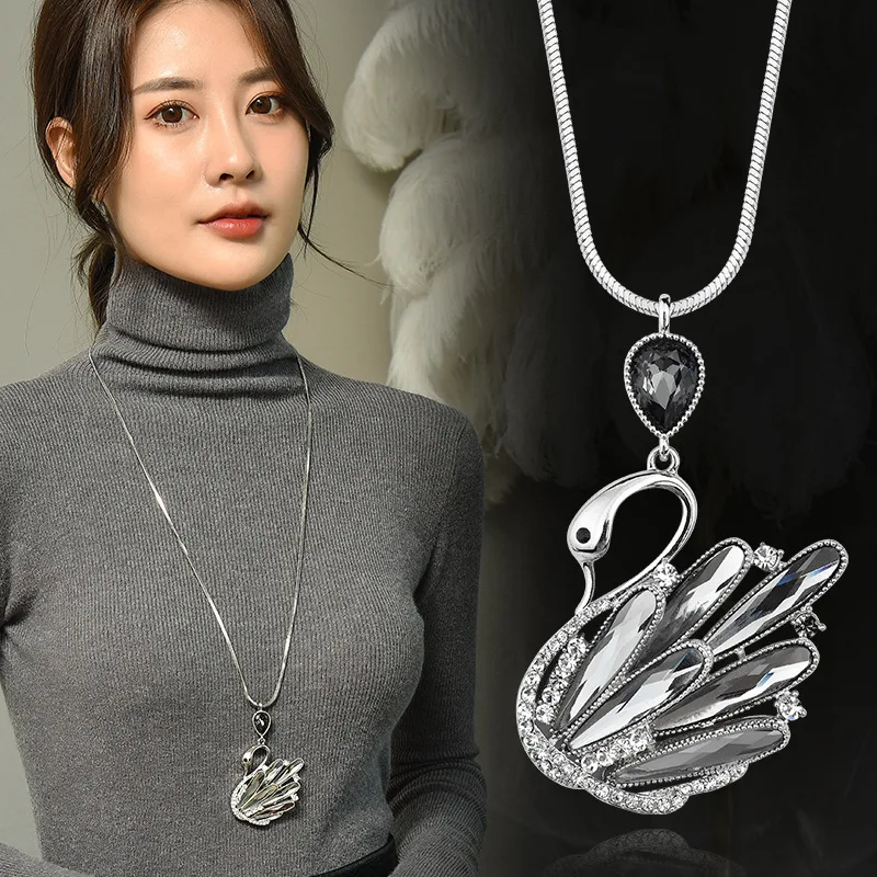 Fashionable swan sweater chain, women's personalized long necklace, crystal swan pendant
Fashionable swan sweater chain, women's personalized long necklace, crystal swan pendant