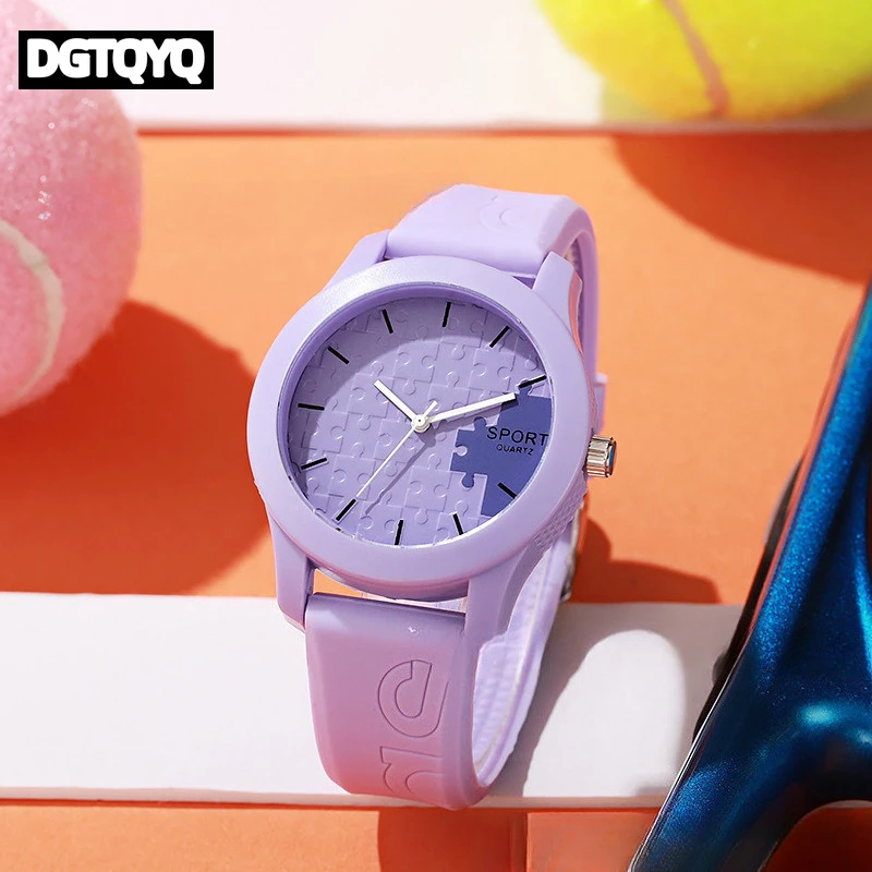 Модные повседневные женские часы с квадратным силиконовым ремешком и рельефным циферблатом, простые часы ярких цветов для женщин, reloj para mujer, montre femme # 45
Модные повседневные женские часы с квадратным силиконовым ремешком и рельефным циферблатом, простые часы ярких цветов для женщин, reloj para mujer, montre femme # 45