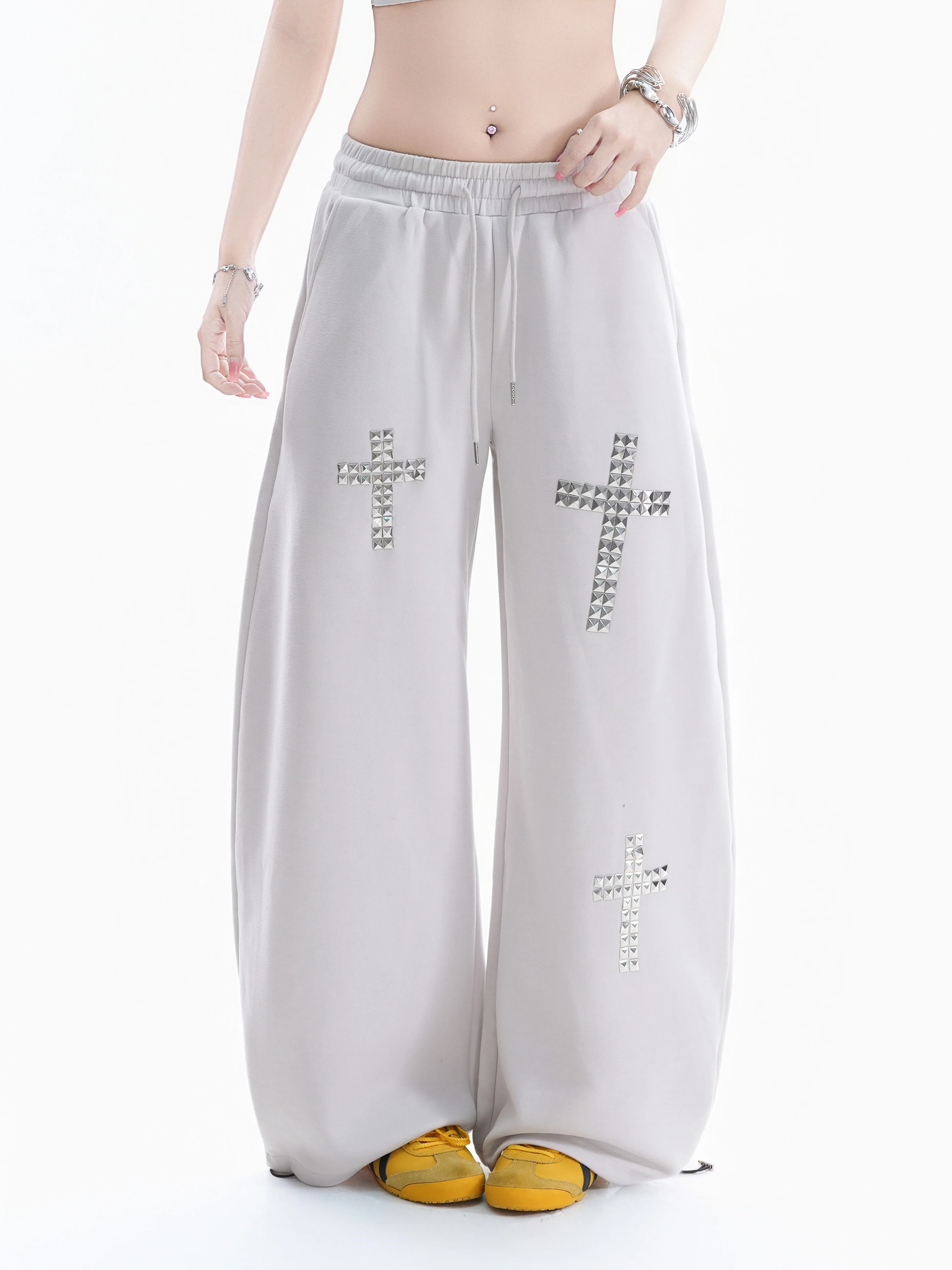Retro American Style Rivet Cross Embellished Loose Wide Leg Drawstring Women's Casual Pants Comfortable Cotton Polyester Blend
Retro American Style Rivet Cross Embellished Loose Wide Leg Drawstring Women's Casual Pants Comfortable Cotton Polyester Blend