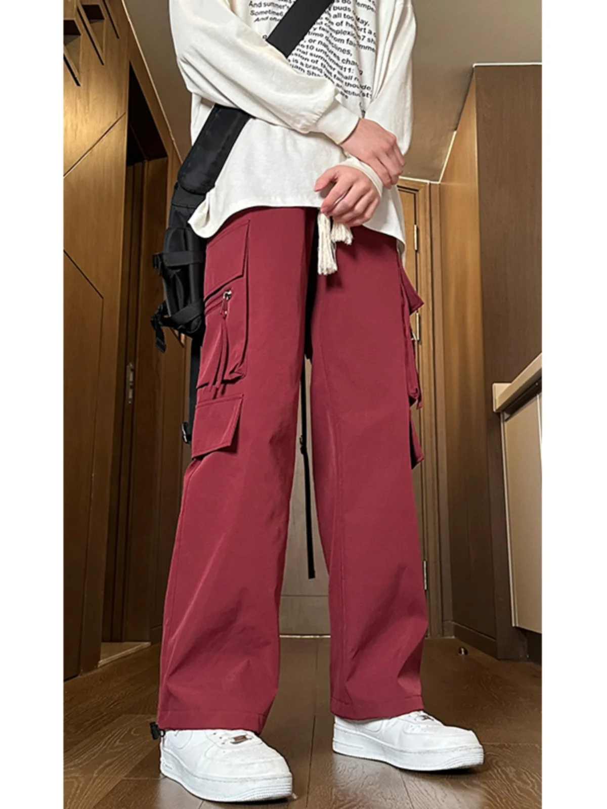 Red Men's Workwear Pants Casual Loose Waterproof Trousers One Pants Two Wear Straight Leg Cargo Pants Youthful Spring Sle
Red Men's Workwear Pants Casual Loose Waterproof Trousers One Pants Two Wear Straight Leg Cargo Pants Youthful Spring Sle