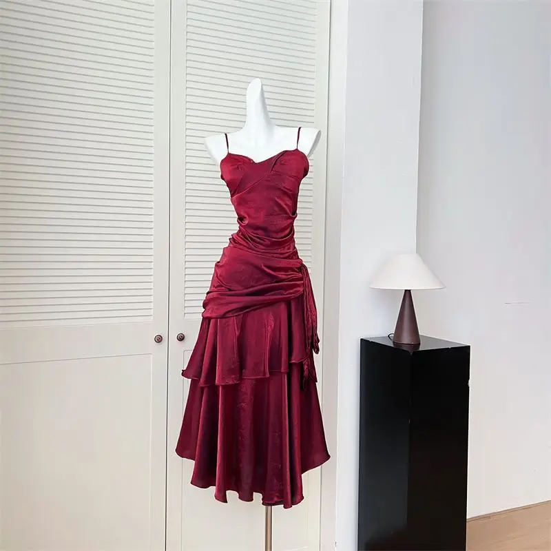 Spring Subcultural Gothic Court Vintage Women's Dress Red Ruffled Edge Slim-fit A-line Party Holiday French Korean Long Dresses
Spring Subcultural Gothic Court Vintage Women's Dress Red Ruffled Edge Slim-fit A-line Party Holiday French Korean Long Dresses