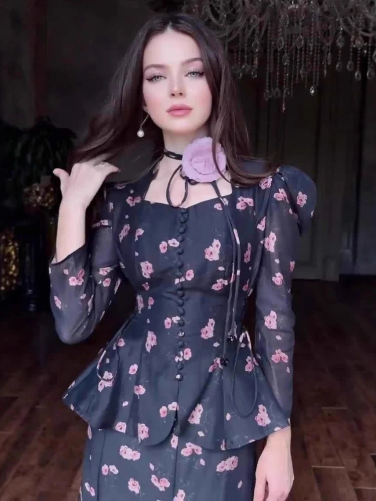 New 2-piece Women's Retro Palace Style Floral Elegant Long Sleeved Dress Set, Ball Dress, Dinner Party Skirt
New 2-piece Women's Retro Palace Style Floral Elegant Long Sleeved Dress Set, Ball Dress, Dinner Party Skirt