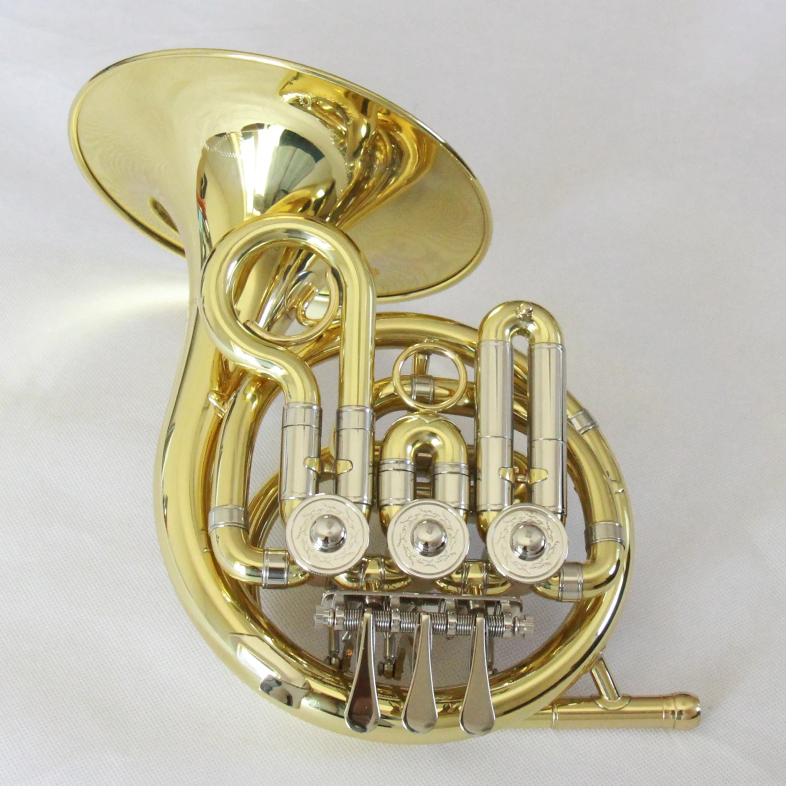 French horn instrument for sale good workmanship french horn gold lacquered mini french horn
French horn instrument for sale good workmanship french horn gold lacquered mini french horn