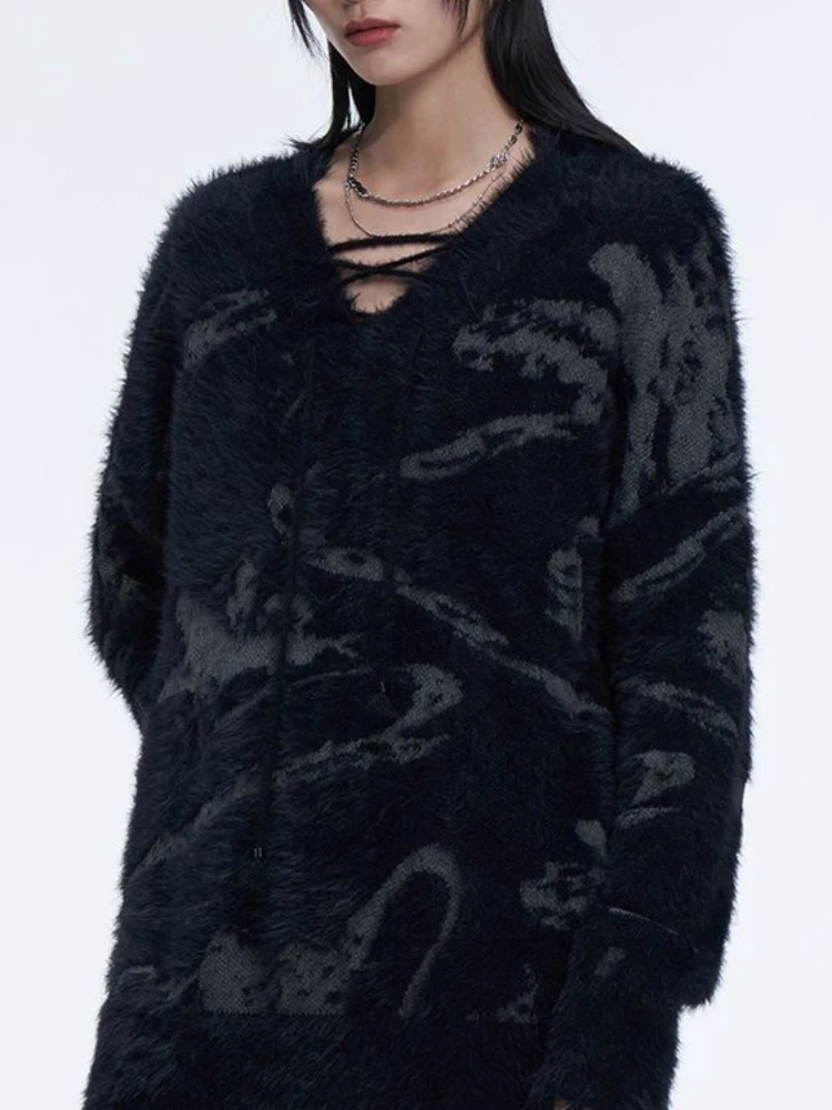 Japanese butterfly printed Harajuku style women's black V-neck sweater autumn/winter American retro casual women's knitted top
Japanese butterfly printed Harajuku style women's black V-neck sweater autumn/winter American retro casual women's knitted top