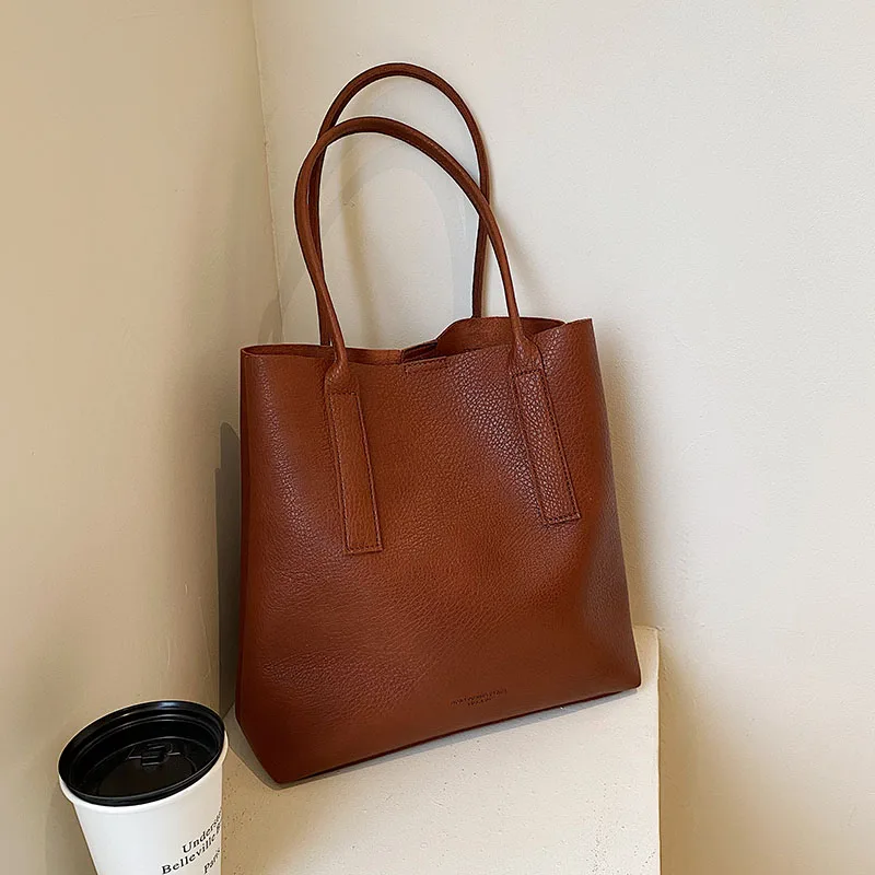 Autumn Retro PU Leather Shoulder Bag for Women 2 Piece/set Large Capacity Handbag Soft Shopping Tote Bag Female Underarm Bag
Autumn Retro PU Leather Shoulder Bag for Women 2 Piece/set Large Capacity Handbag Soft Shopping Tote Bag Female Underarm Bag