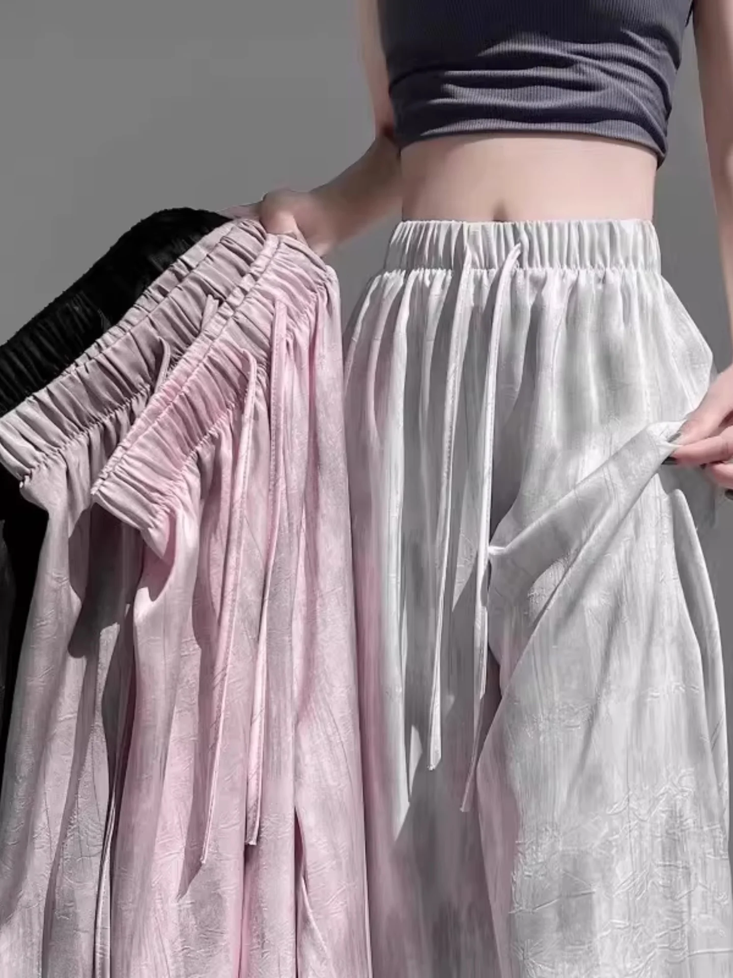 Casual Ice Silk Dyed Wide Leg Pants Women's Summer Thin Loose High Waist Draped Quick Dry Sambon Pants Loose Fit Trousers
Casual Ice Silk Dyed Wide Leg Pants Women's Summer Thin Loose High Waist Draped Quick Dry Sambon Pants Loose Fit Trousers
