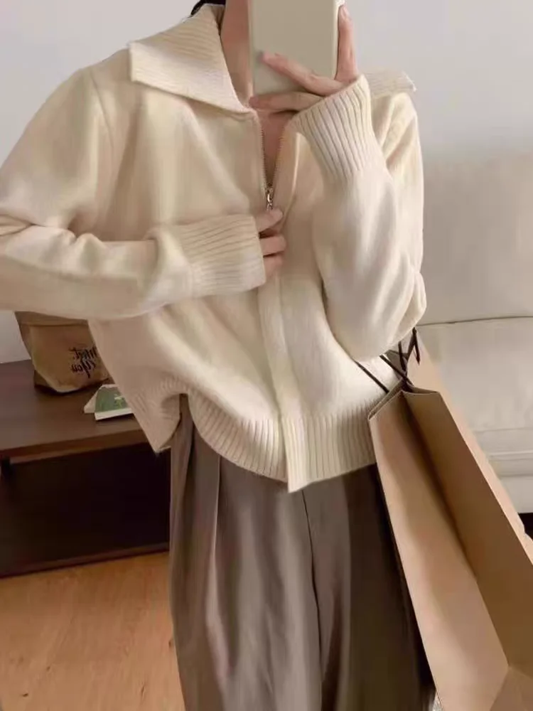 Slimming Thiened Double Zipper Sle Knitted Sweater Can Be Worn as a Base Layer Or Outerwear Comfortable Cotton V-Nec...
Slimming Thiened Double Zipper Sle Knitted Sweater Can Be Worn as a Base Layer Or Outerwear Comfortable Cotton V-Nec...