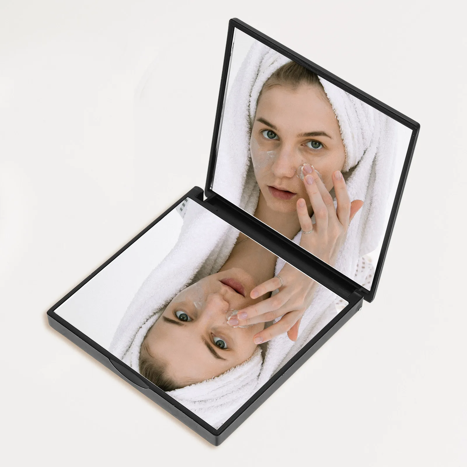 Portable LED Makeup Mirror Folding Compact Handheld Mirror Simulated Natural Light for Check
Portable LED Makeup Mirror Folding Compact Handheld Mirror Simulated Natural Light for Check