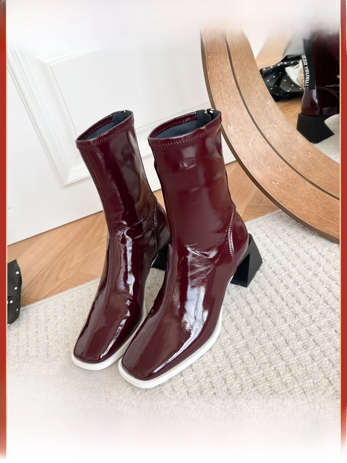 Роскошные женские ботинки Rebel, утягивающие ботинки с квадратной головкой и молнией, эластичные ботинки на массивном каблуке, зимние модные ботинки из искусственной кожи
Роскошные женские ботинки Rebel, утягивающие ботинки с квадратной головкой и молнией, эластичные ботинки на массивном каблуке, зимние модные ботинки из искусственной кожи