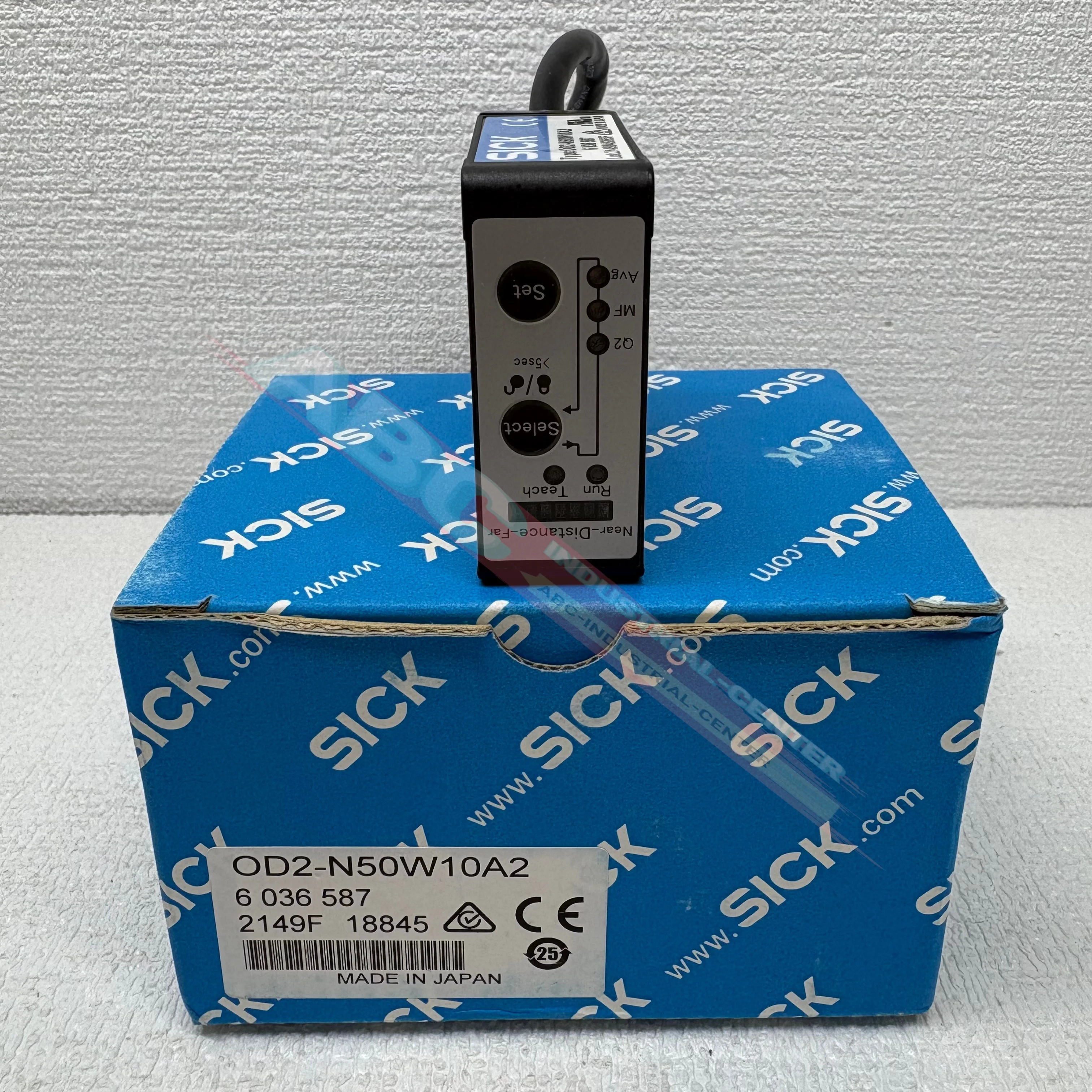 Brand OD2-N50W10A2 6036587 laser distance measuring sensor new
Brand OD2-N50W10A2 6036587 laser distance measuring sensor new