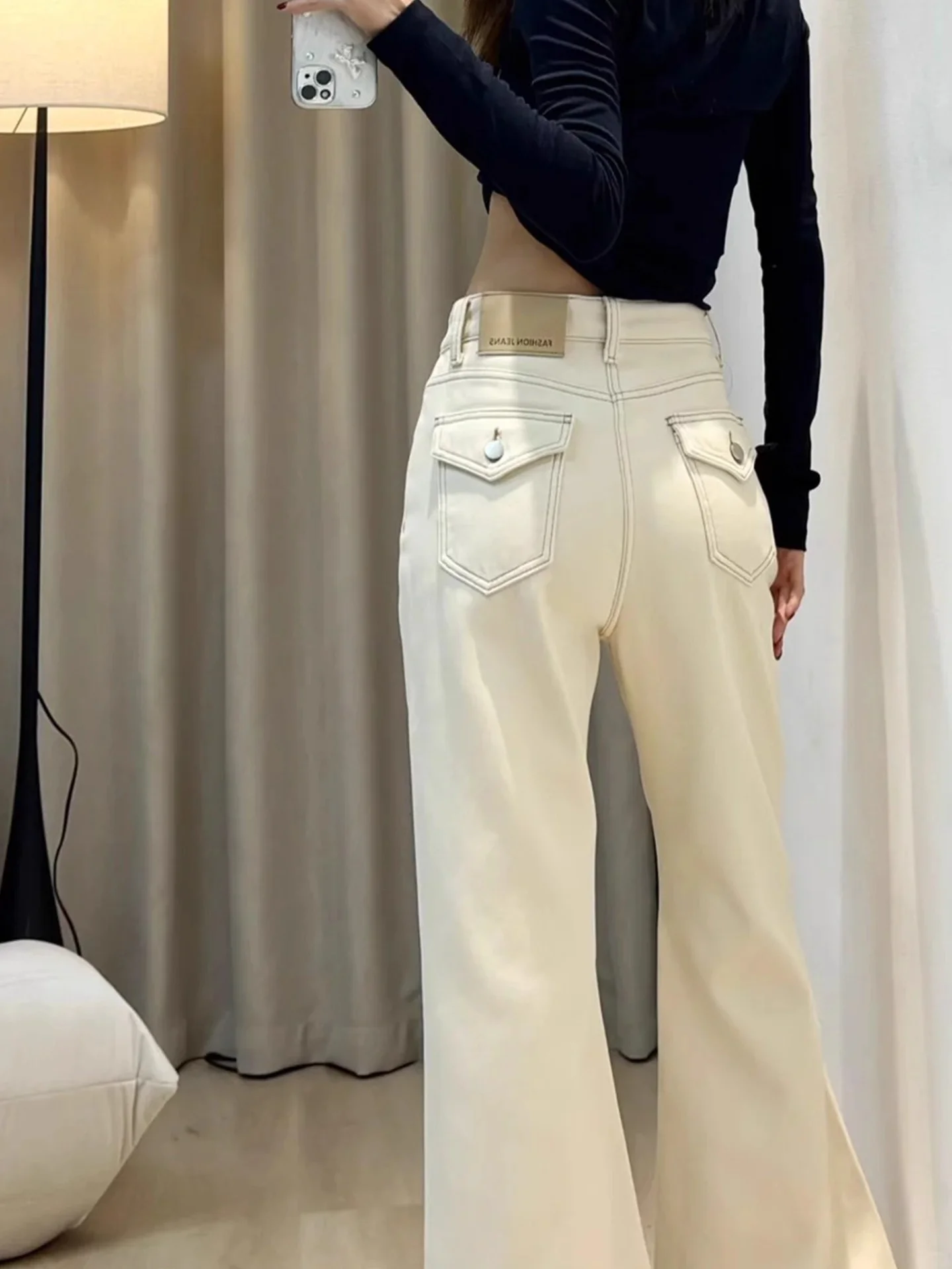 High Waist Loose Fit Bell Bottom Jeans Women's Casual Spring Long Length Moccasin Color Denim Pants Wide Leg Casual Trousers
High Waist Loose Fit Bell Bottom Jeans Women's Casual Spring Long Length Moccasin Color Denim Pants Wide Leg Casual Trousers