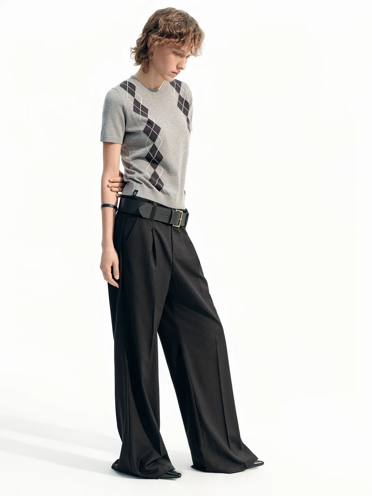 Легкие свободные брюки-клеш Bla со средней посадкой, широкие брюки-костюмные штаны из полиэстера, коллекция Весна 2024
Легкие свободные брюки-клеш Bla со средней посадкой, широкие брюки-костюмные штаны из полиэстера, коллекция Весна 2024