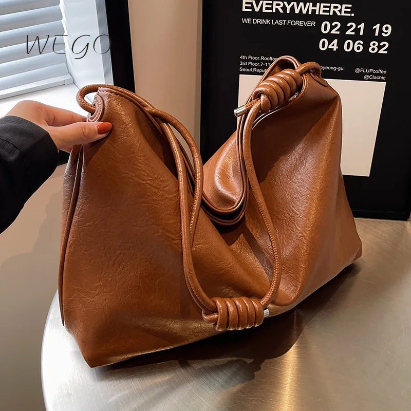 Large-capacity Tote Bags Autumn Versatile New Fashion Shoulder Messenger Bags Popular This Year Textured Bucket Bags
Large-capacity Tote Bags Autumn Versatile New Fashion Shoulder Messenger Bags Popular This Year Textured Bucket Bags