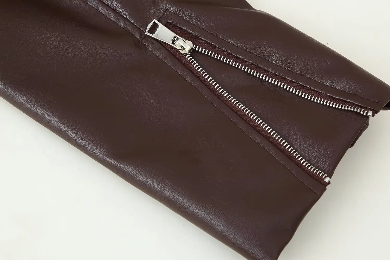 HH зимние женские элегантные куртки однотонные с отложным воротником и карманами женские с длинными рукавами короткие свободные кожаные ремни теплые пальто модные
HH зимние женские элегантные куртки однотонные с отложным воротником и карманами женские с длинными рукавами короткие свободные кожаные ремни теплые пальто модные