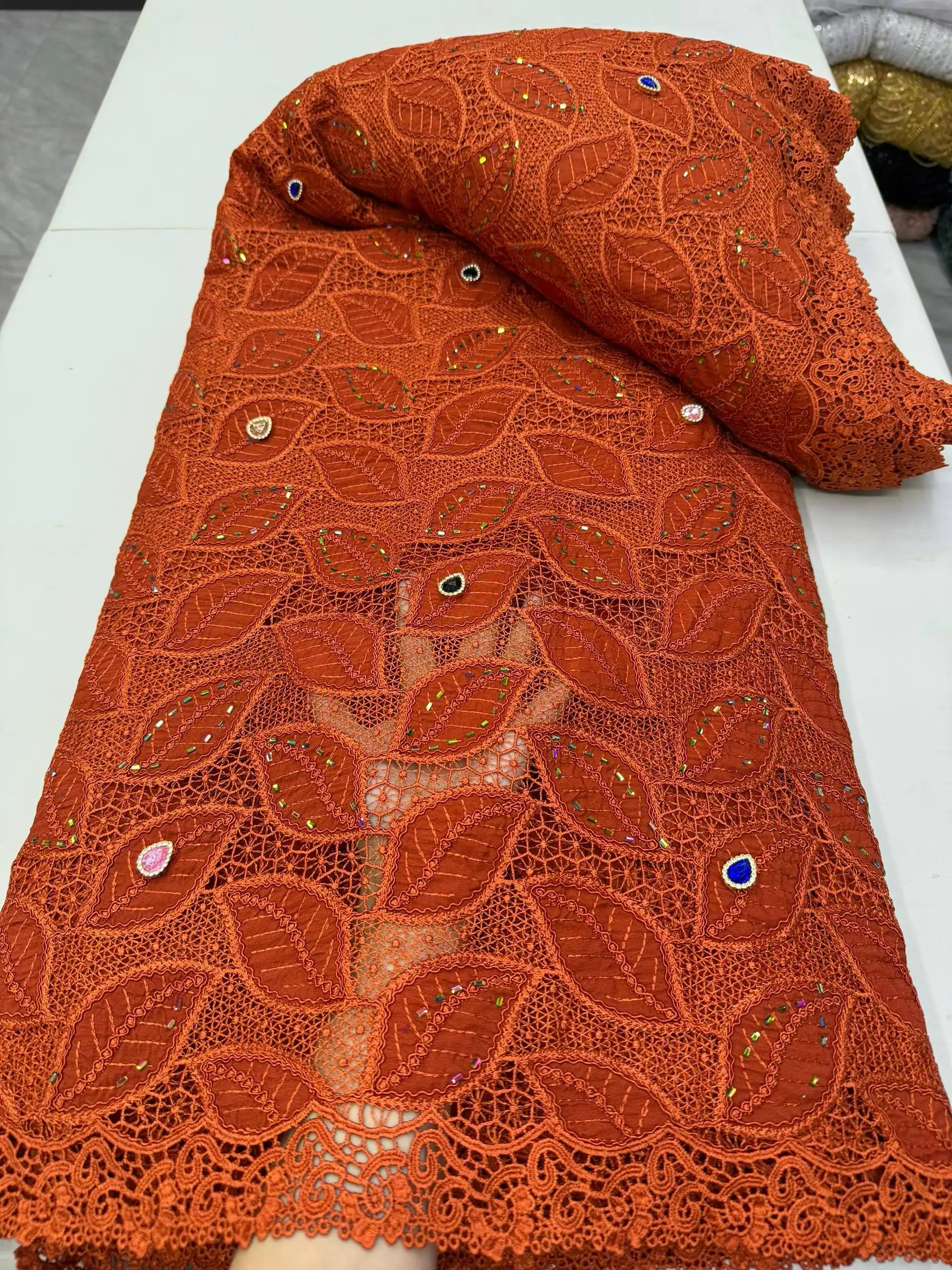 5 Yards Bule 2026 High Quality African Nigerian Milk Silk Stones Lace Fabric Guipure Cord Laces For Wedding Party Sewing
5 Yards Bule 2026 High Quality African Nigerian Milk Silk Stones Lace Fabric Guipure Cord Laces For Wedding Party Sewing