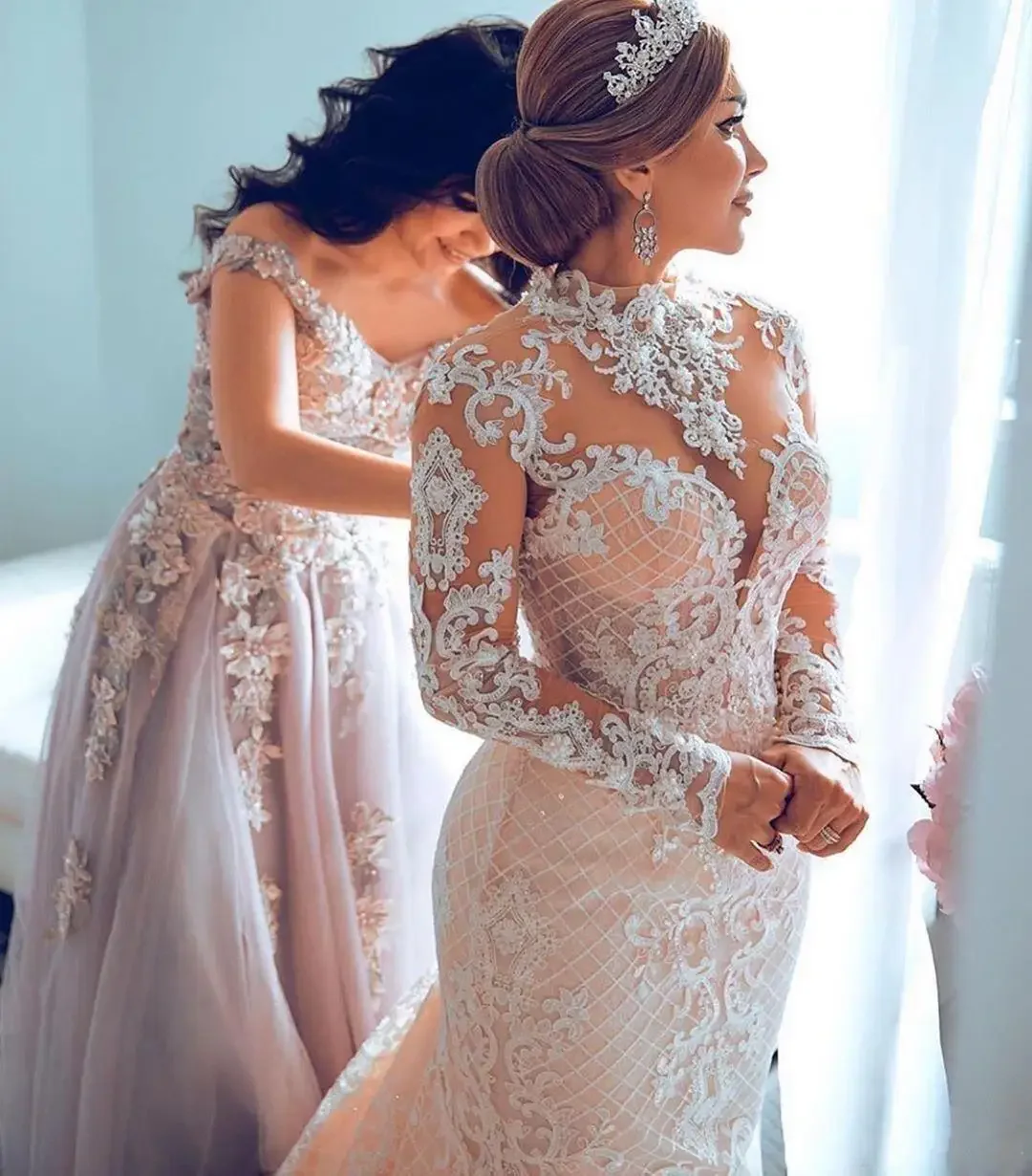 Customized Champagne Mermaid Wedding Dresses Gown High Neck Lace Appliques Long Sleeves Detachable Train Plus Size Formal Bridal
Customized Champagne Mermaid Wedding Dresses Gown High Neck Lace Appliques Long Sleeves Detachable Train Plus Size Formal Bridal