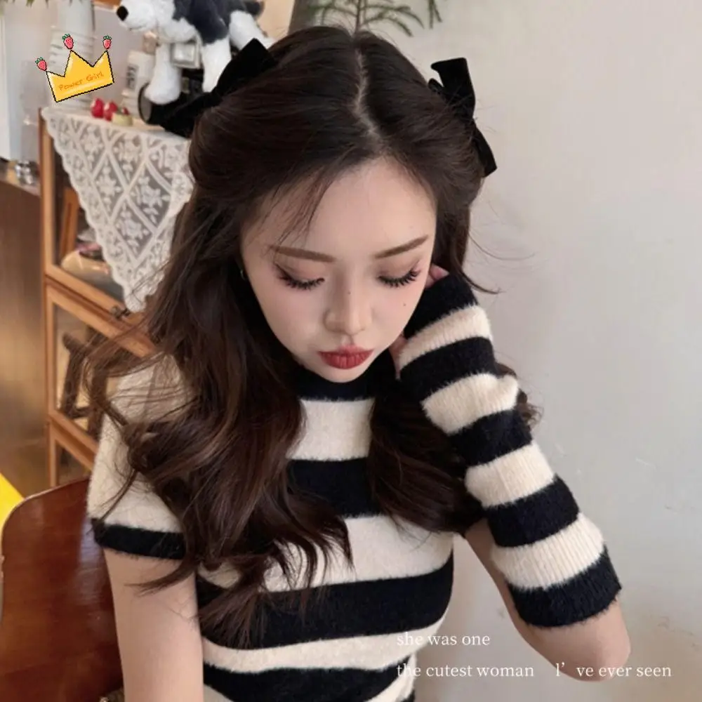 Sweet Hair Comb Bow Hairpin Cloth Side Clip Velvet Bowknot Hair Clip Hair Accessories Korean Style Headwear Student
Sweet Hair Comb Bow Hairpin Cloth Side Clip Velvet Bowknot Hair Clip Hair Accessories Korean Style Headwear Student