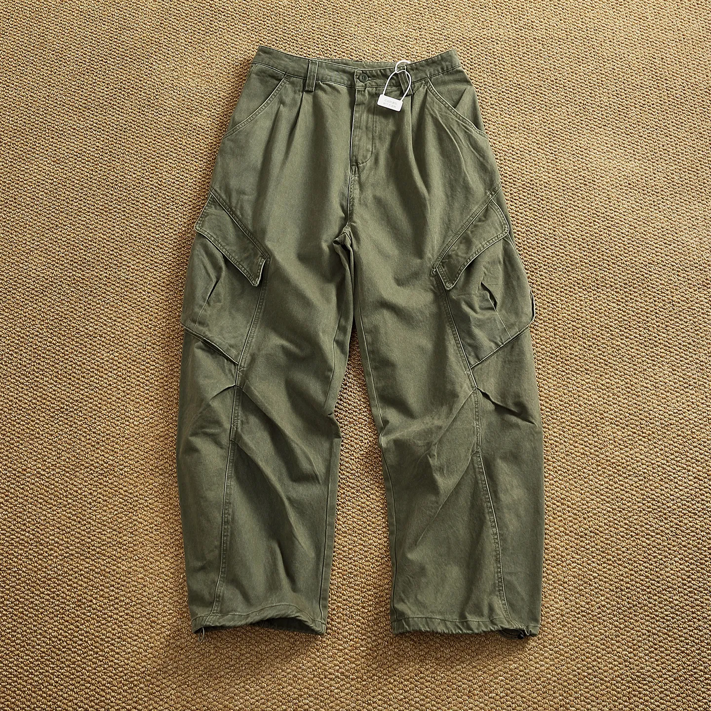 100% cotton retro heavyweight overalls men's straight loose wide leg 3D cut leg drawstring casual pants
100% cotton retro heavyweight overalls men's straight loose wide leg 3D cut leg drawstring casual pants