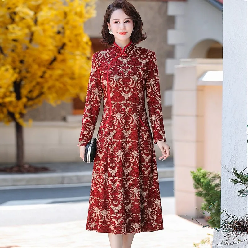 Chinese Style Mother Dress Autumn printing Dresses Retro Cheongsam Middle Aged Women's Flower Elegant Party Dress 
Chinese Style Mother Dress Autumn printing Dresses Retro Cheongsam Middle Aged Women's Flower Elegant Party Dress