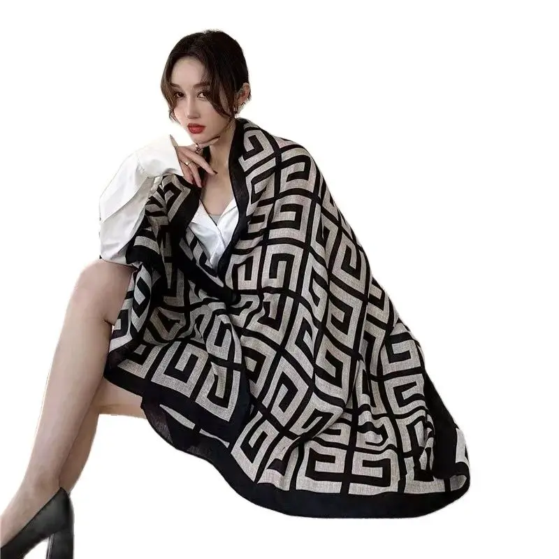 Women Fashion Cheap Suit For Four Seasons Keep Warm Shawl Color Black And White Printed Beautiful Holiday Vacation
Women Fashion Cheap Suit For Four Seasons Keep Warm Shawl Color Black And White Printed Beautiful Holiday Vacation