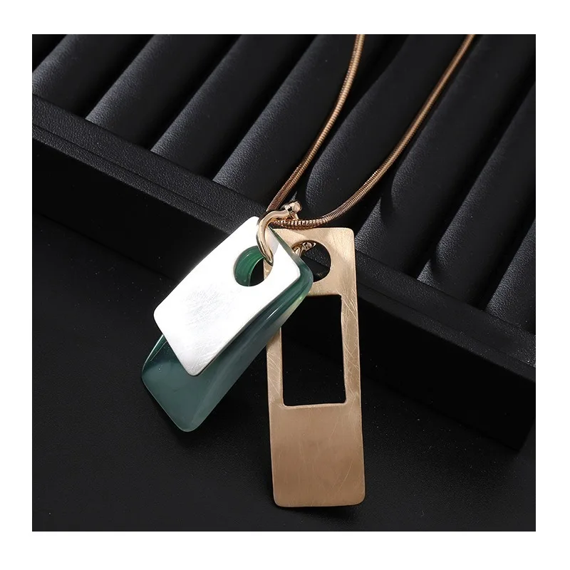 Special for Jewelry Niche Design Sense of Tide and Contrasting Color Quadrilateral Geometric Alloy Pendant Women's Long Necklace
Special for Jewelry Niche Design Sense of Tide and Contrasting Color Quadrilateral Geometric Alloy Pendant Women's Long Necklace