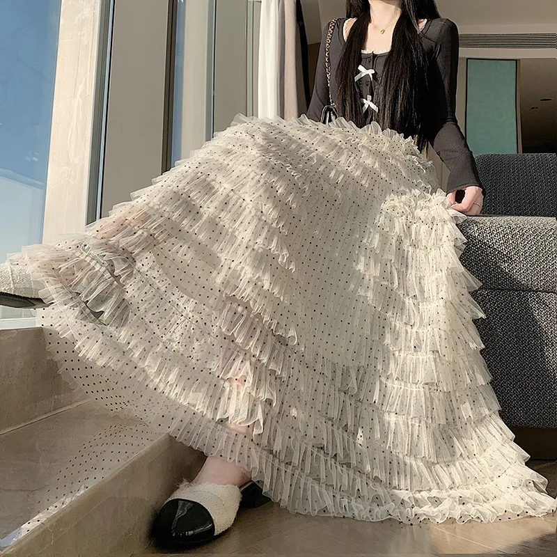 Cake Skirt Women Spring Summer 2026 New Mesh Patchwork Skirts Fashion Temperament All-match Female Clothing
Cake Skirt Women Spring Summer 2026 New Mesh Patchwork Skirts Fashion Temperament All-match Female Clothing