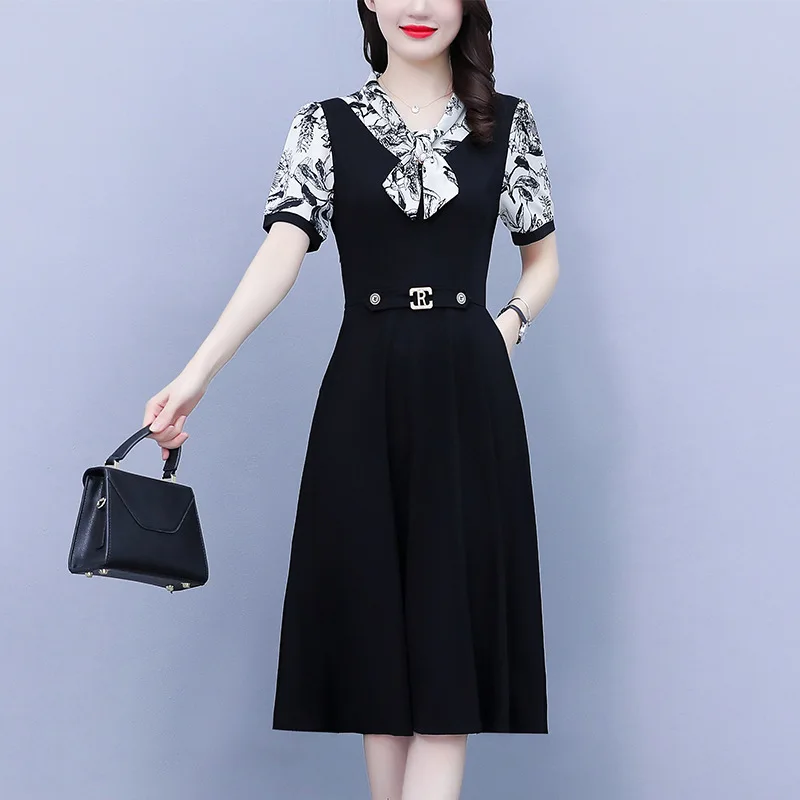 2024 Women's Summer New Long Sleeve Bow Collar Printed Stitching Slimming A- line Skirt
2024 Women's Summer New Long Sleeve Bow Collar Printed Stitching Slimming A- line Skirt