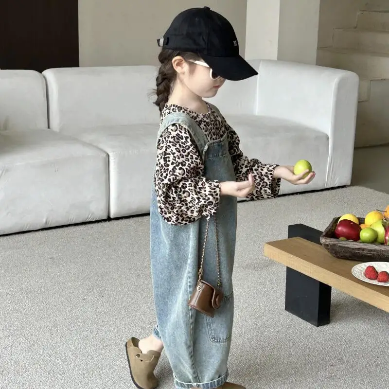 Kawaii Girl T-Shirt Pants Set Fashion Student Autumn Casual Cartoon Leopard Print Tops Rompers 2-Piece Set Children's Clothing
Kawaii Girl T-Shirt Pants Set Fashion Student Autumn Casual Cartoon Leopard Print Tops Rompers 2-Piece Set Children's Clothing