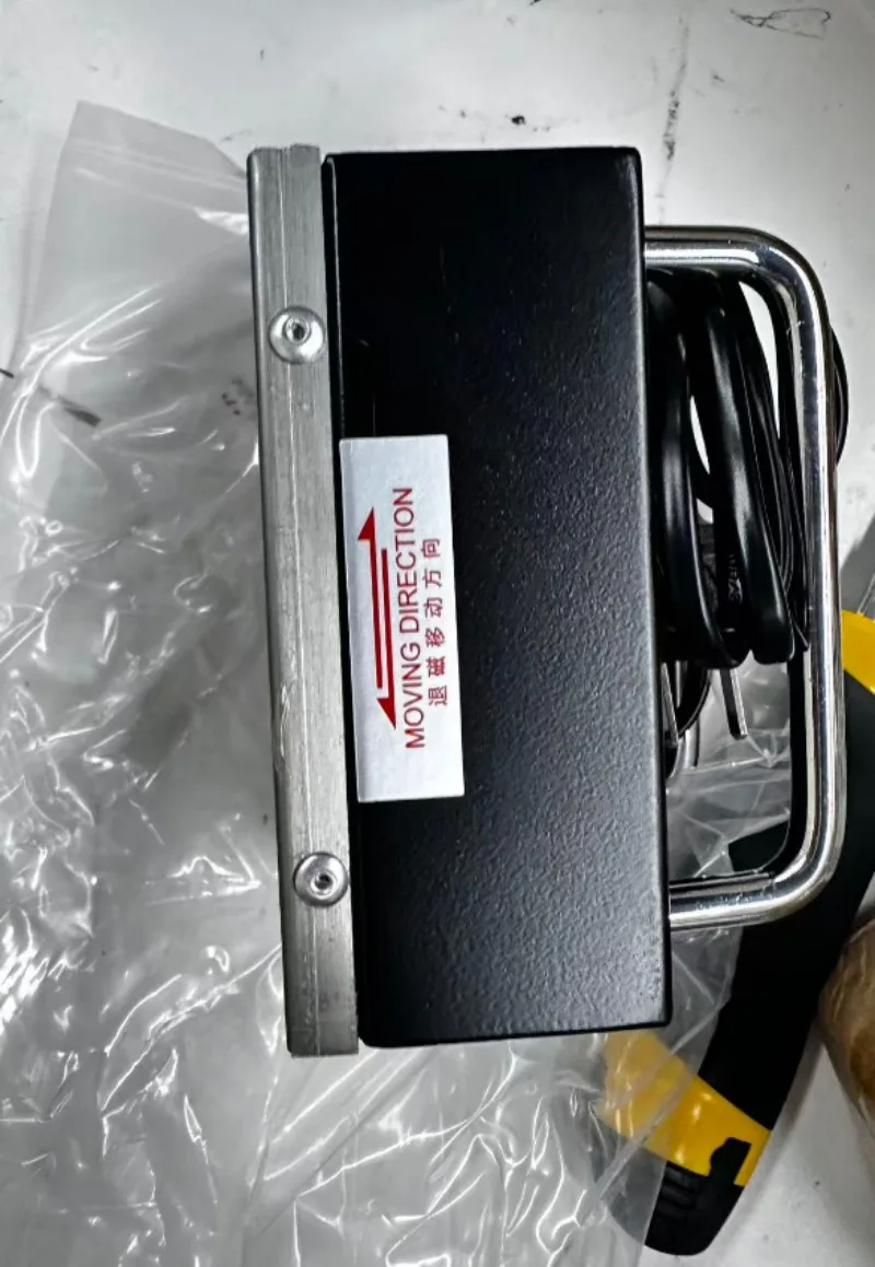 220V Portable Demagnetizer Hand Degausser Degaussing Tools DF-TB60 Die Demagnetizer
220V Portable Demagnetizer Hand Degausser Degaussing Tools DF-TB60 Die Demagnetizer