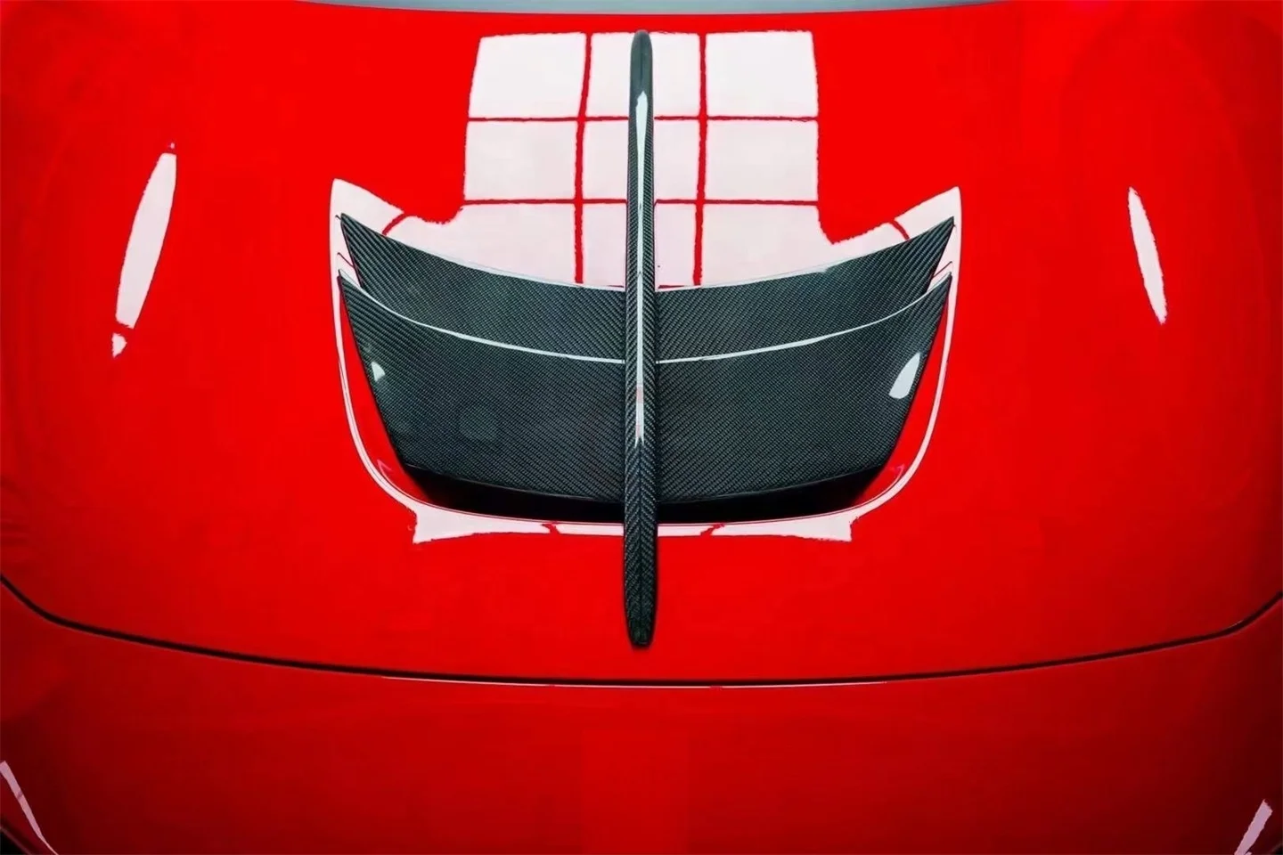 PK Style Dry Carbon Fiber Front Hood Vent Trim Hood Vents Hood Trim for Ferrari F8 Tributo Spider
PK Style Dry Carbon Fiber Front Hood Vent Trim Hood Vents Hood Trim for Ferrari F8 Tributo Spider
