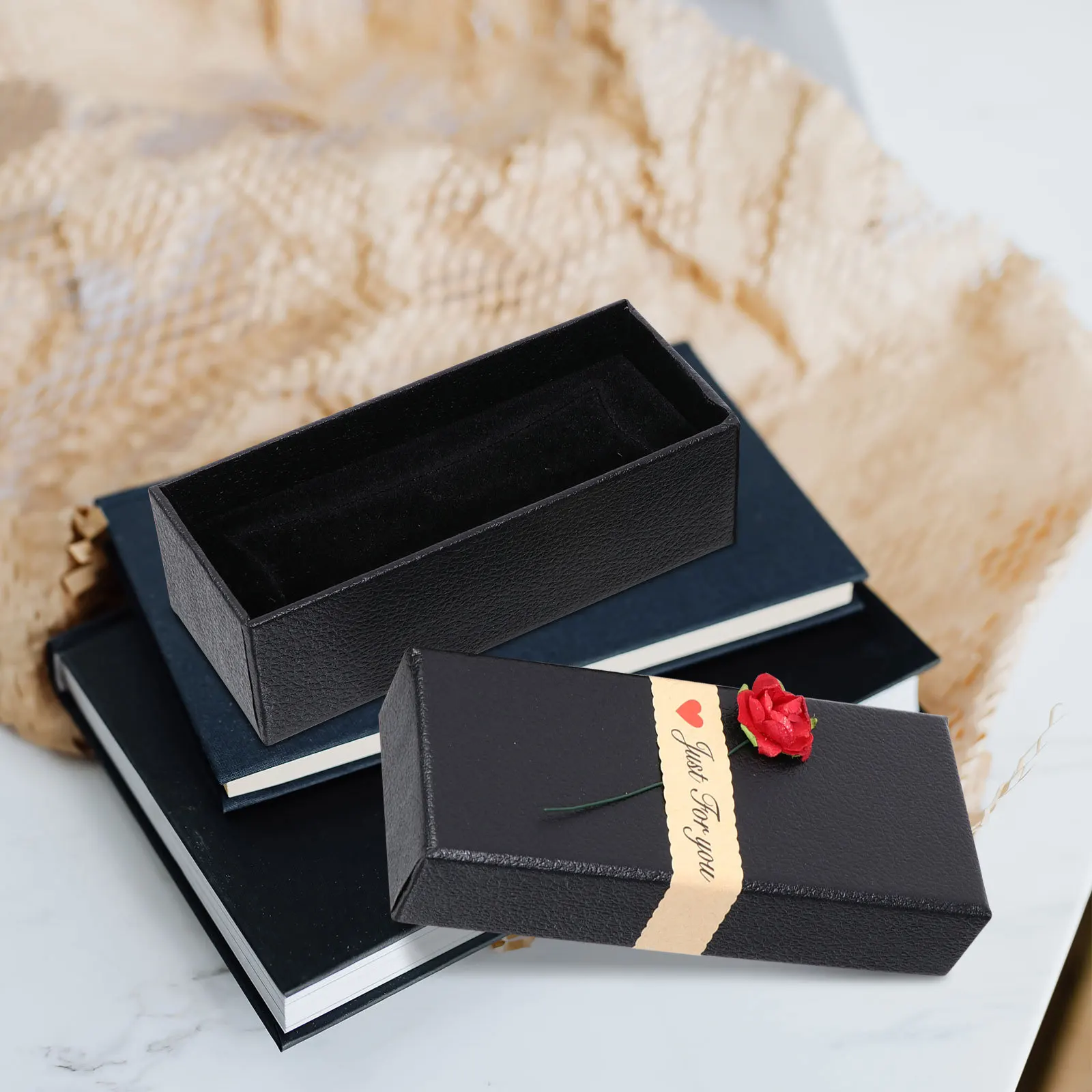 6Pcs Rose Flower Gift Box Creative Jewelry Case Delicate Paper Storage Box for Women Valentine's Day Wedding Necklace Earrings
6Pcs Rose Flower Gift Box Creative Jewelry Case Delicate Paper Storage Box for Women Valentine's Day Wedding Necklace Earrings