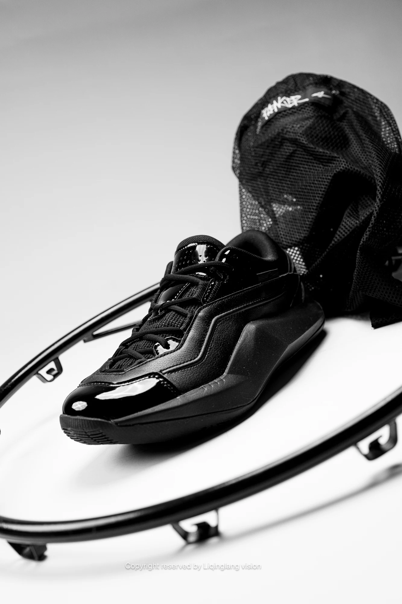 SPO Ranger “So BLACK”Basketball shoes Cushioning Lightweight comfort Carbon plate technology Torsion system
SPO Ranger “So BLACK”Basketball shoes Cushioning Lightweight comfort Carbon plate technology Torsion system