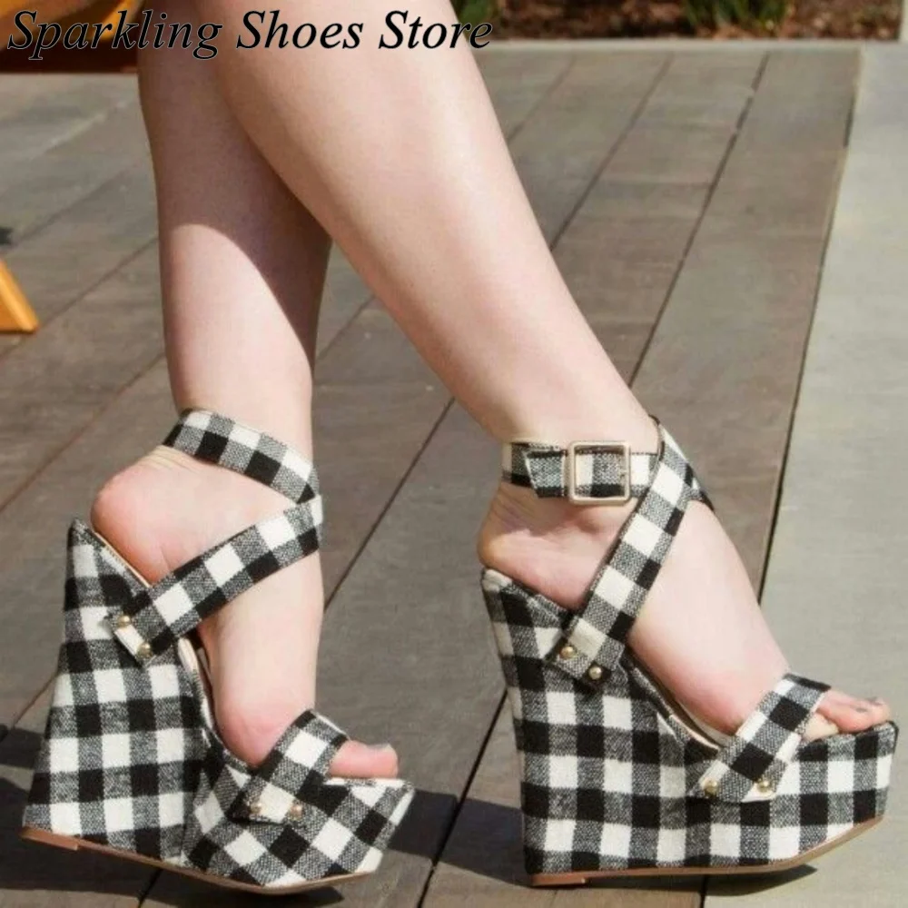 Mixed Color Wedges Sandals One Strap Buckle Strap Patchwork High Heels Stripe Rose Red Shoes 2026 Women New Sandalias De Mujer
Mixed Color Wedges Sandals One Strap Buckle Strap Patchwork High Heels Stripe Rose Red Shoes 2026 Women New Sandalias De Mujer