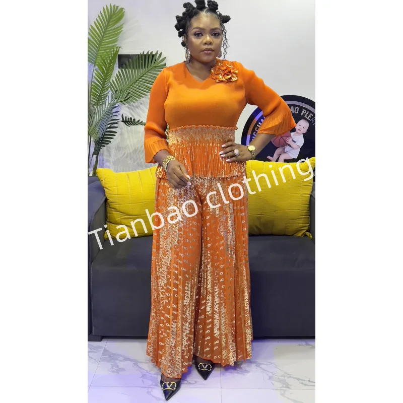 Applique Solid Colour V-neck Long-sleeved Top High-waisted Pleated Printed Half-body Skirt Two-piece Miyake 2025 Women's Suit
Applique Solid Colour V-neck Long-sleeved Top High-waisted Pleated Printed Half-body Skirt Two-piece Miyake 2025 Women's Suit