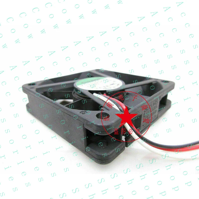 PP+ 1PC 3-wire cooling equipment fan KD2406PHB2 24V 1.28W 6015
PP+ 1PC 3-wire cooling equipment fan KD2406PHB2 24V 1.28W 6015