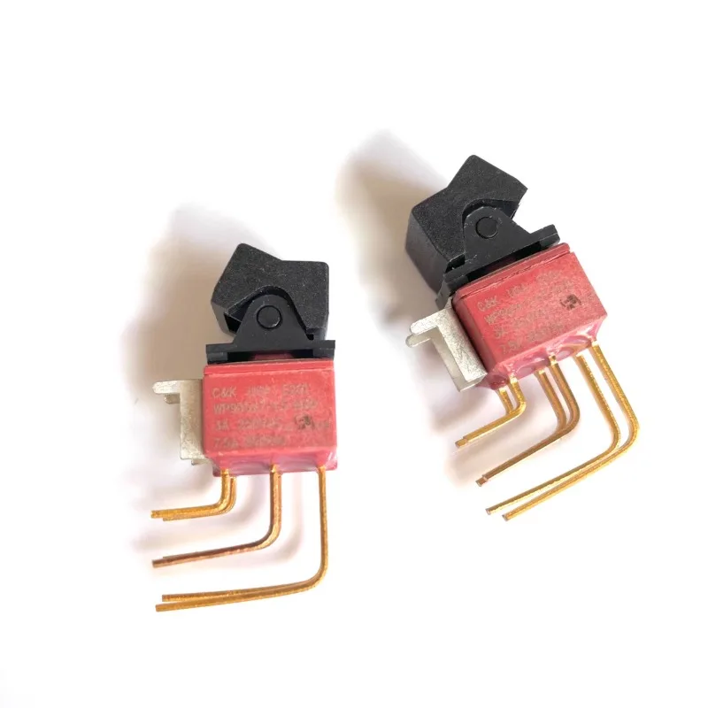 Original American E201 toggle switch 6-pin 2-gear 3A250V side curved foot rocker switch
Original American E201 toggle switch 6-pin 2-gear 3A250V side curved foot rocker switch