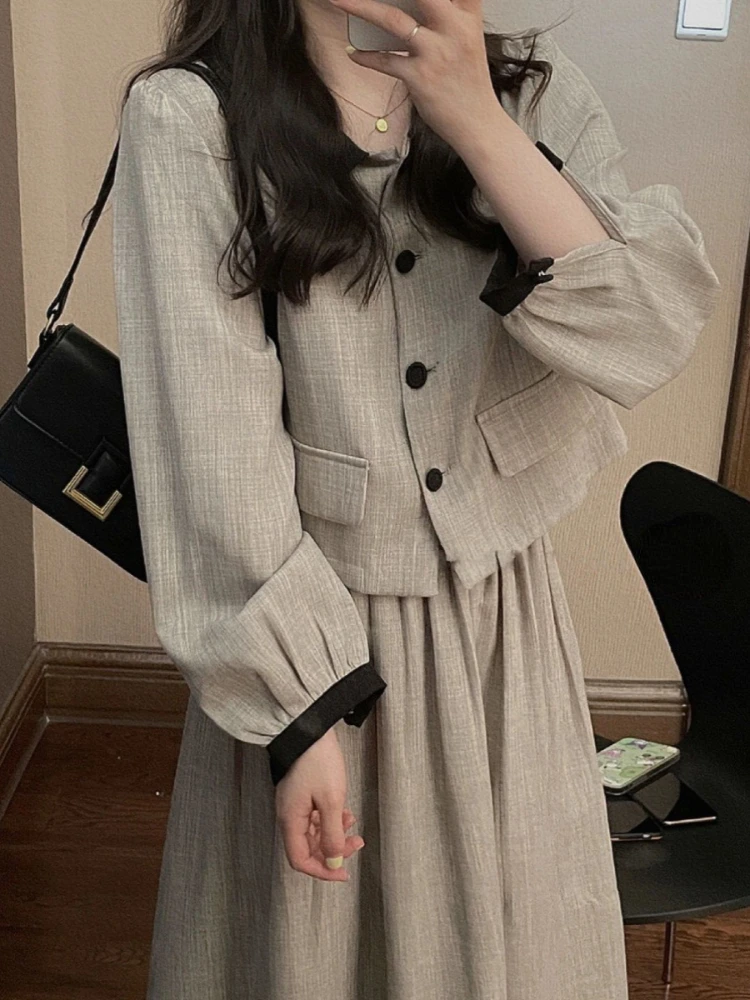 Preppy Style Lapel Blazer Long Skirt Suit Women Autumn Winter Grey New Elegant Slim Sets France Vintage Party Two Piece Set 2024
Preppy Style Lapel Blazer Long Skirt Suit Women Autumn Winter Grey New Elegant Slim Sets France Vintage Party Two Piece Set 2024