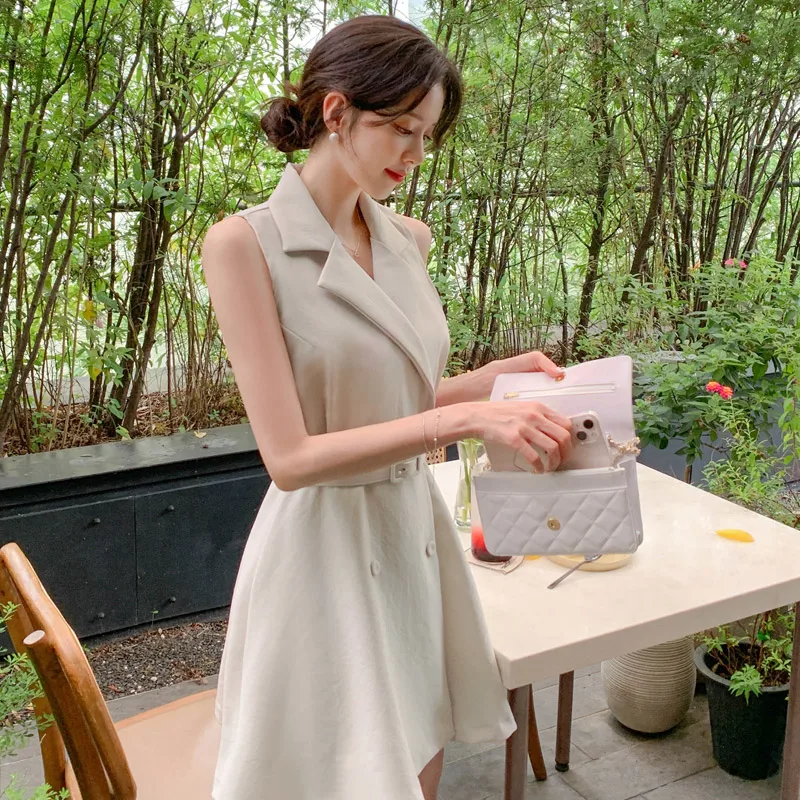 Summer Women Suit Dress Korean Elegant Office Temperament Lapel Double Breasted Tie Belt Waist Sleeveless Suit Dress with Belt
Summer Women Suit Dress Korean Elegant Office Temperament Lapel Double Breasted Tie Belt Waist Sleeveless Suit Dress with Belt