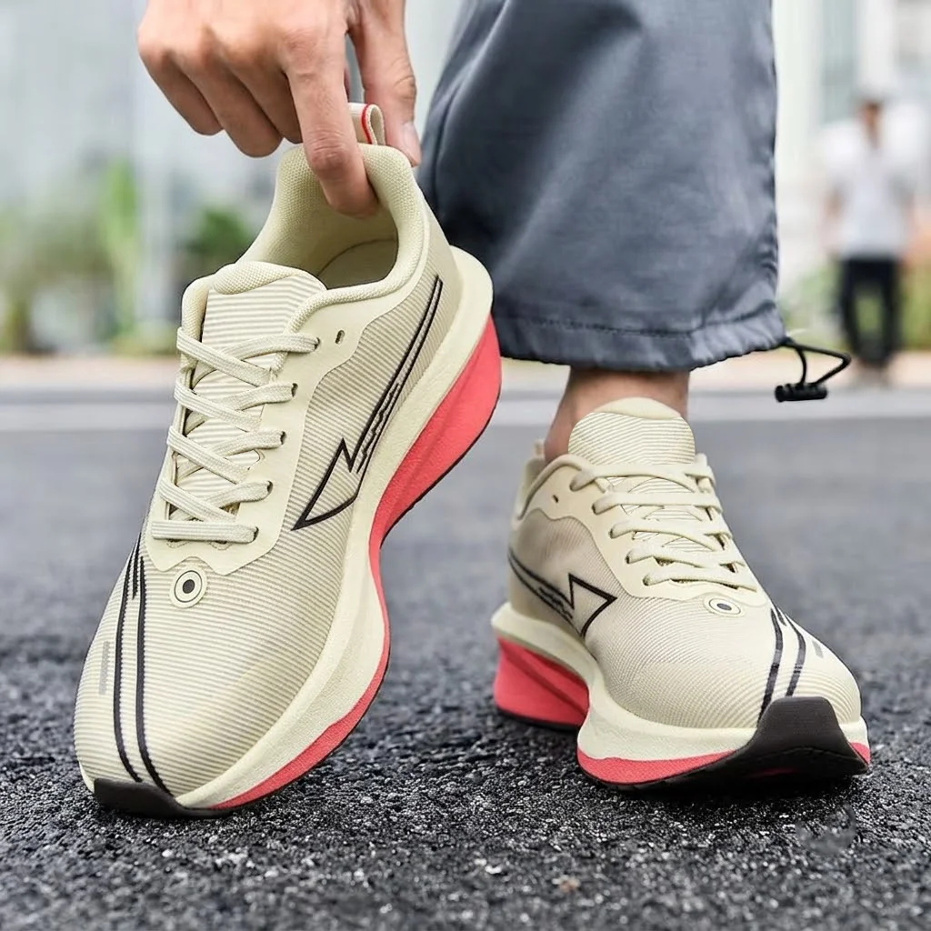 Men Professional Carbon Plate Running Shoes Lightweight Breathable Mesh Marathon Sneakers Shock Absorbing Non Slip Athletic Trai
Men Professional Carbon Plate Running Shoes Lightweight Breathable Mesh Marathon Sneakers Shock Absorbing Non Slip Athletic Trai