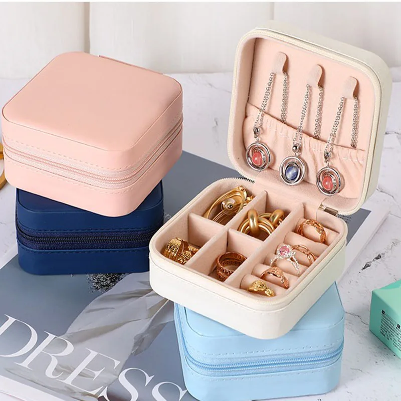 New Jewelry Organizer Display Travel Jewelry Box Case Portable Leather Jewelry Boxes Earrings Necklace Ring Storage Organizer
New Jewelry Organizer Display Travel Jewelry Box Case Portable Leather Jewelry Boxes Earrings Necklace Ring Storage Organizer