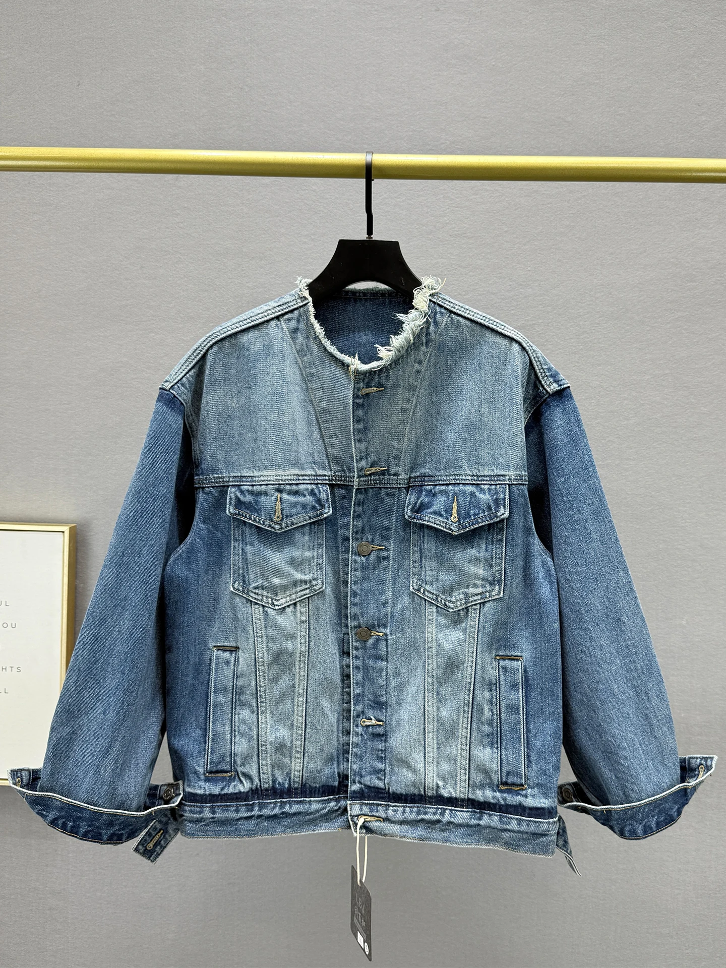 Retro Sle Loose Fit Long Sve round Ne Denim Jaet Women's Trendy Autumn New Arrival Vintage Faded Hemline Coat
Retro Sle Loose Fit Long Sve round Ne Denim Jaet Women's Trendy Autumn New Arrival Vintage Faded Hemline Coat