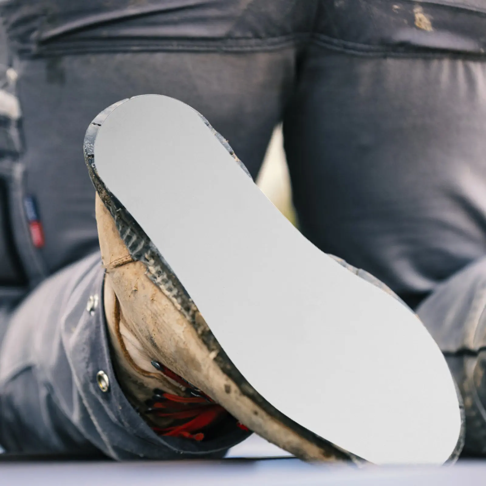 1 пара стелек, устойчивых к проколам, с утолщенной стальной пластиной, защитные вкладыши для рабочей обуви, для строительных площадок, заводов, размер 38
1 пара стелек, устойчивых к проколам, с утолщенной стальной пластиной, защитные вкладыши для рабочей обуви, для строительных площадок, заводов, размер 38